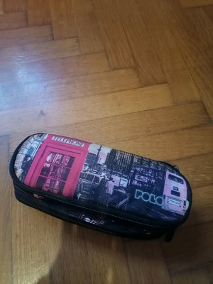 Pencil case and markers like new