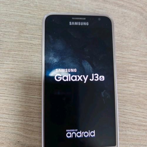 Samsung Galaxy J3 used, for parts, pack of 2 phones
