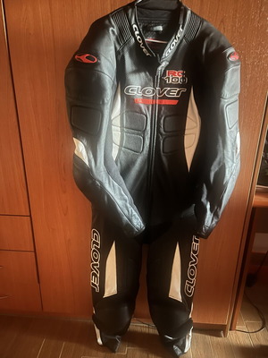 Clover RC100 motorcycle suit used