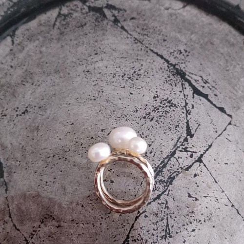 Silver gold-plated ring with 3 pearls new
