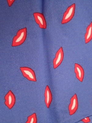 Only 3/4 pants like new, elastic back, blue and red
