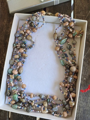 Vintage necklace 90s with various stones like new, multicolor