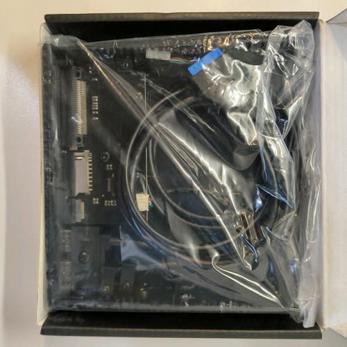 NZXT Aperture M internal card reader and USB 3.0 hub like new