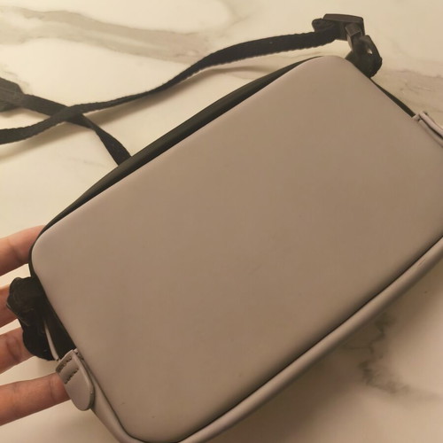 Ucon Acrobatics crossbody bag used, lilac