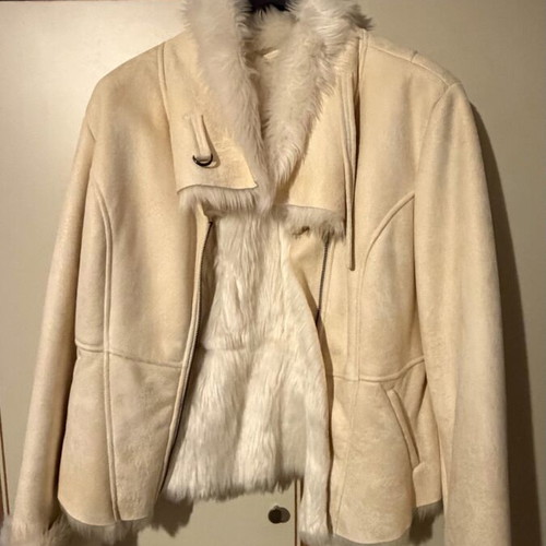 White jacket with synthetic fur like new, size L