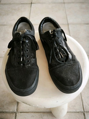 Vans Old Skool sneakers size 37 like new, black