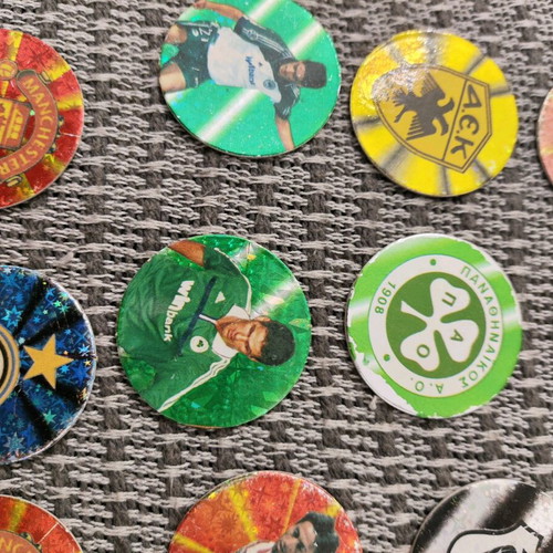 Football tazos very old, pack of 26, in very good condition