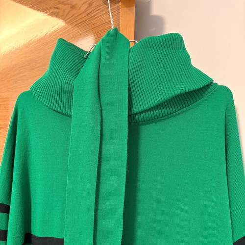 Karavan dress like new, thin fabric pullover style, green