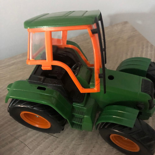 Iron toy cars two tractors and truck in excellent condition