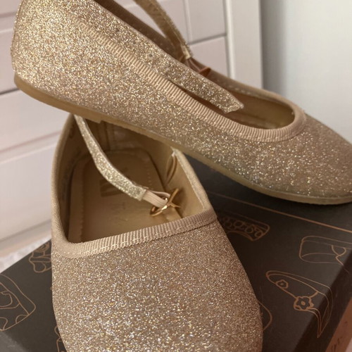 Xti gold ballerina shoes size 30 for girls, leather with gold details
