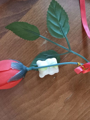 Decorative rose with small bear, plastic