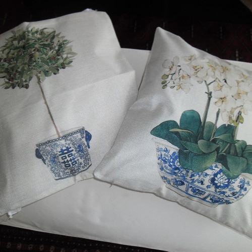 Decorative pillows like new, set of 2, 40x40 cm