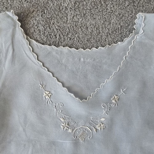 Vintage embroidered baby top used, crepe fabric, circa 1960