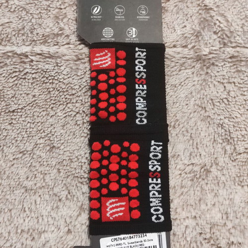 Compressport wristbands new, pack of 2