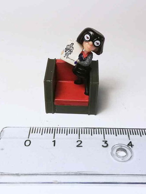 Edna The Incredibles miniature figure plastic toy used