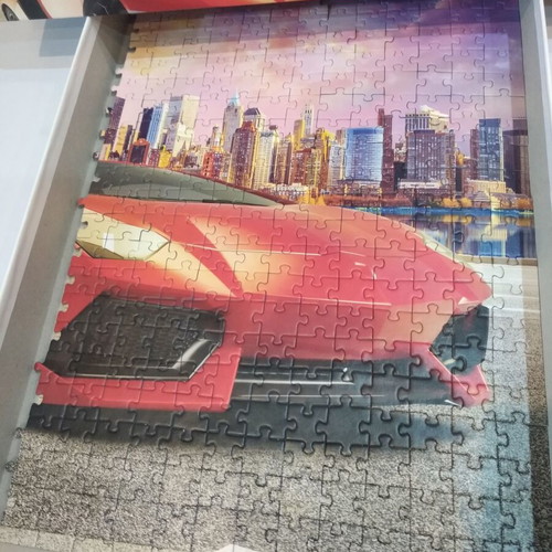 Puzzle 500 pieces with car theme like new