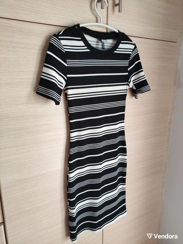 H&M Midi Slim-Fit Dress with Black and -  6,00 - Vendora.cy