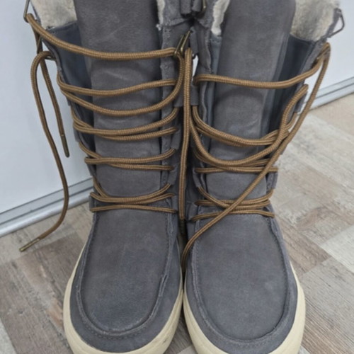 Roxy gray suede boots with fur size 40 used, winter
