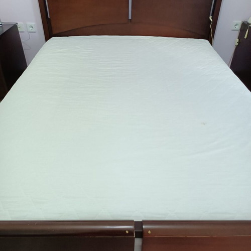 Wooden bed used 160x200 cm with 100 cm headboard