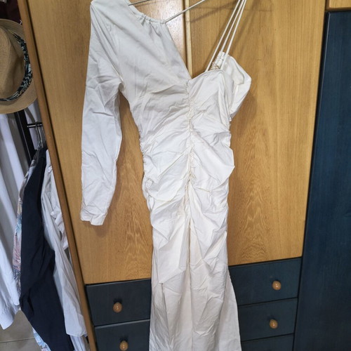 Stradivarius women's dress size medium white, worn once