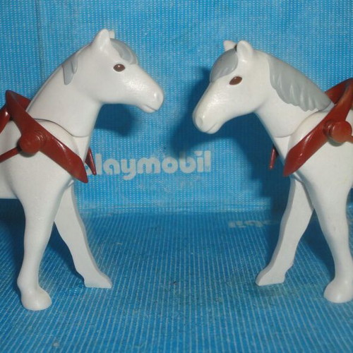 Playmobil set of 2 white horses