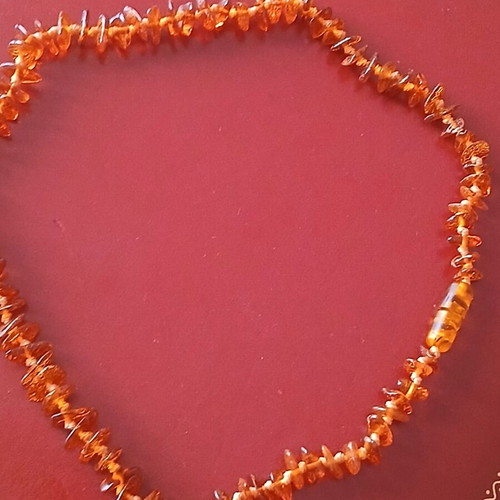 Amber necklace 40 cm, like new, natural small pieces