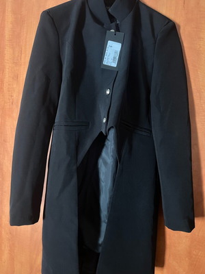 On Line black coat new size Small