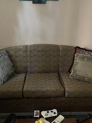 Living room set used