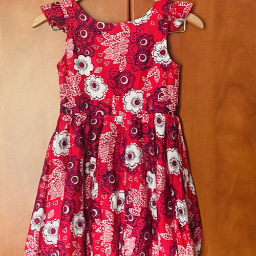 Marks & Spencer Girls' Dress like new, colorful, age 8