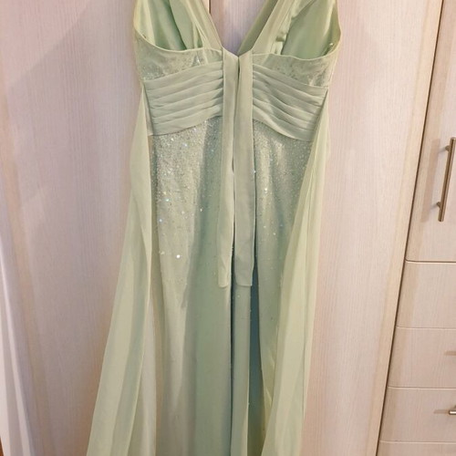 Demetrios formal dress green like new, size L