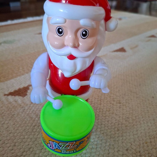 Wind-up Santa Claus figure like new