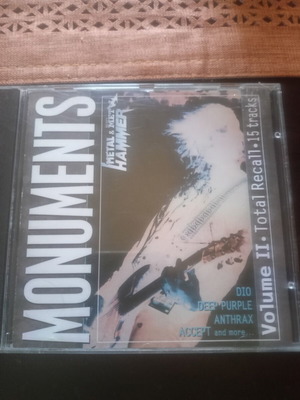 Monuments Volume 2 CD σαν καινούργιο, metal συλλογή