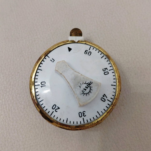 Lessing metal timer from the 1960s used