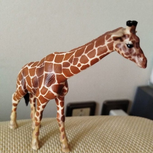 Schleich Male Giraffe Figure like new