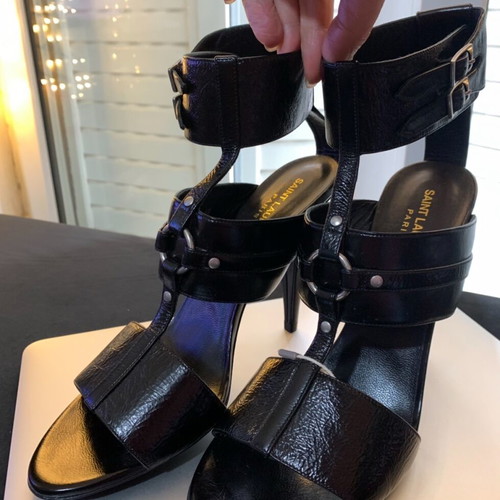 Saint Laurent T-Strap Leather Sandals Women’s Size 40 New Black