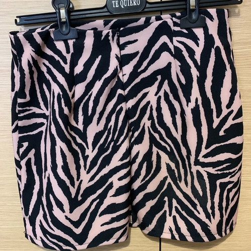 Zebra skirt new with hidden zipper, size small/medium