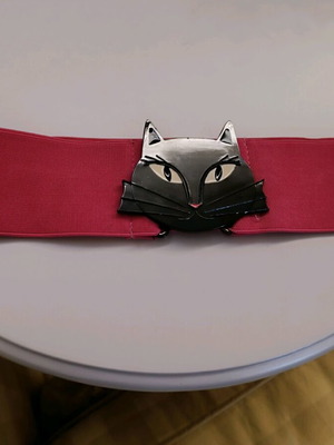 Elastic belt pink new with cat buckle