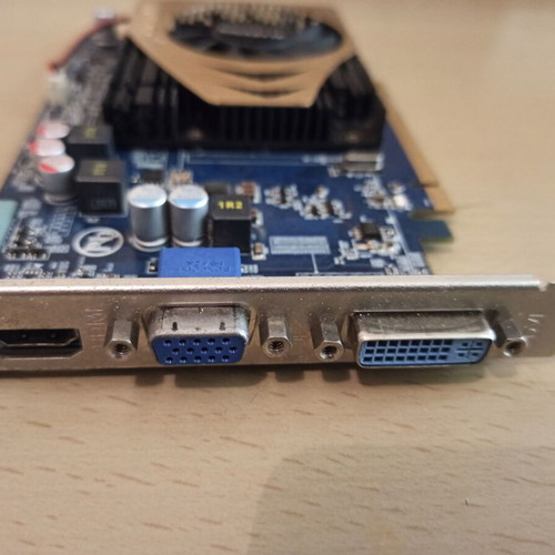 PCI Express Radeon HD 4670 GPU 1GB graphics card lightly used