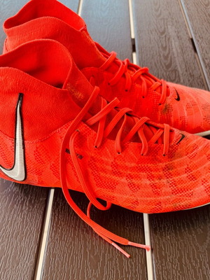 Ποδοσφαιρικά Nike Phantom Luna Elite Νούμερο 42