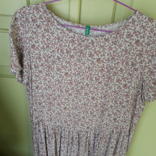 Benetton floral dress used, short sleeve, size M