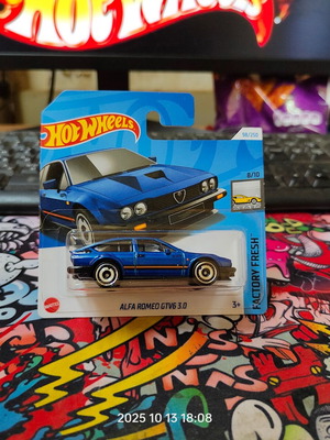 Hot Wheels Alfa Romeo GTV6 3.0 new