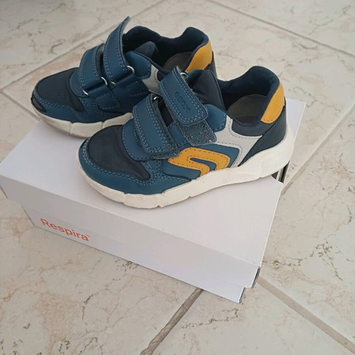 Geox athletic shoes used, size 25, waterproof, blue