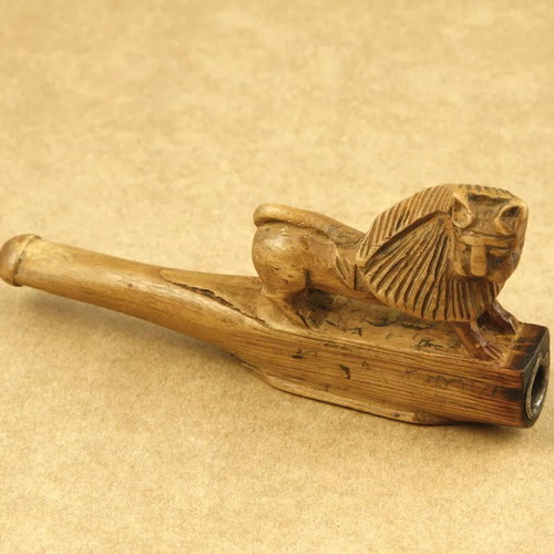 Wooden carved pipe handmade used with lion