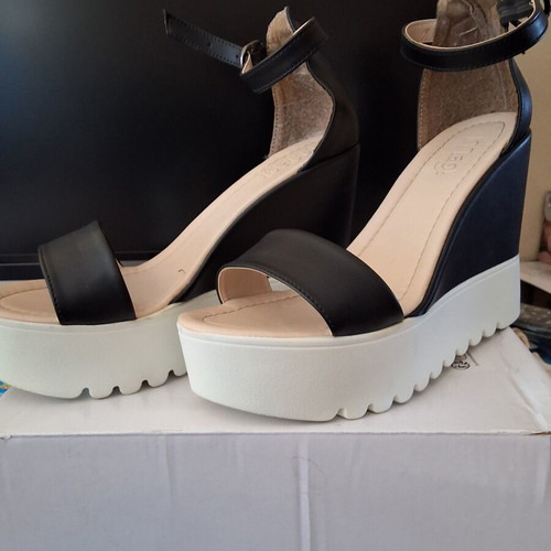 Platform sandals black 11 cm, like new, size 40