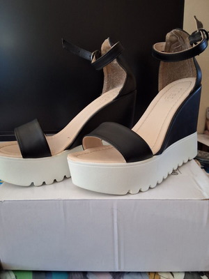 Platform sandals black 11 cm, like new, size 40