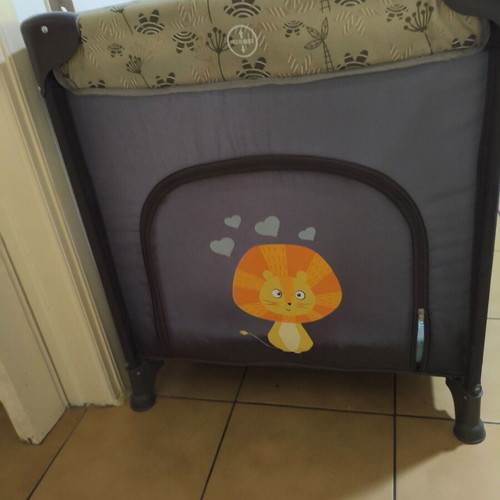 Loreli Africa Baby Playpen Like New