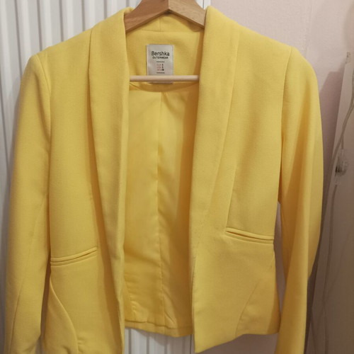 Yellow fitted jacket like new