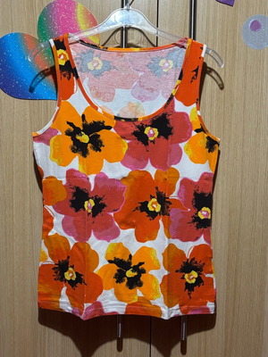 Esmara top like new, multicolored, size M