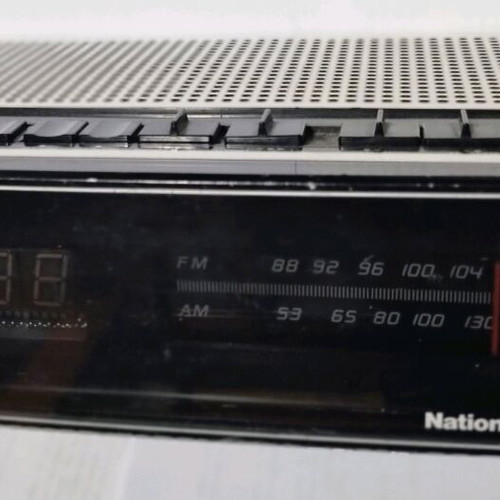 National Panasonic RC 100B clock radio used, vintage 70s