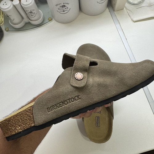Birkenstock Boston Soft Footbed suede leather slippers size 39, like new